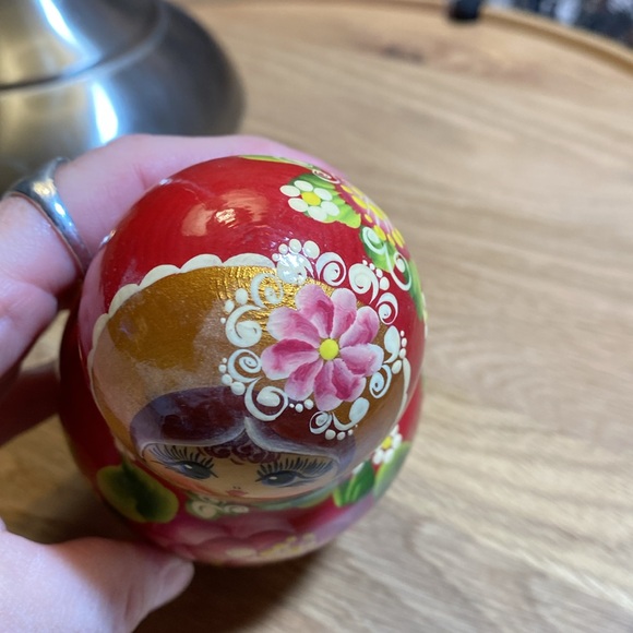 Russian Wooden Kachina Stacking dolls. Four stack in main doll. One flaw shown - Picture 7 of 11